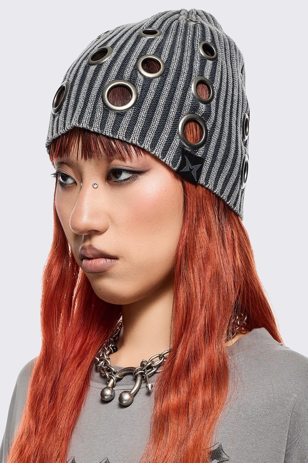 Elektra Grey Beanie - Image 2