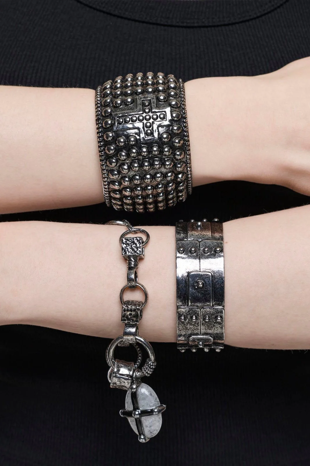 Saintless Bracelet Set - Image 2