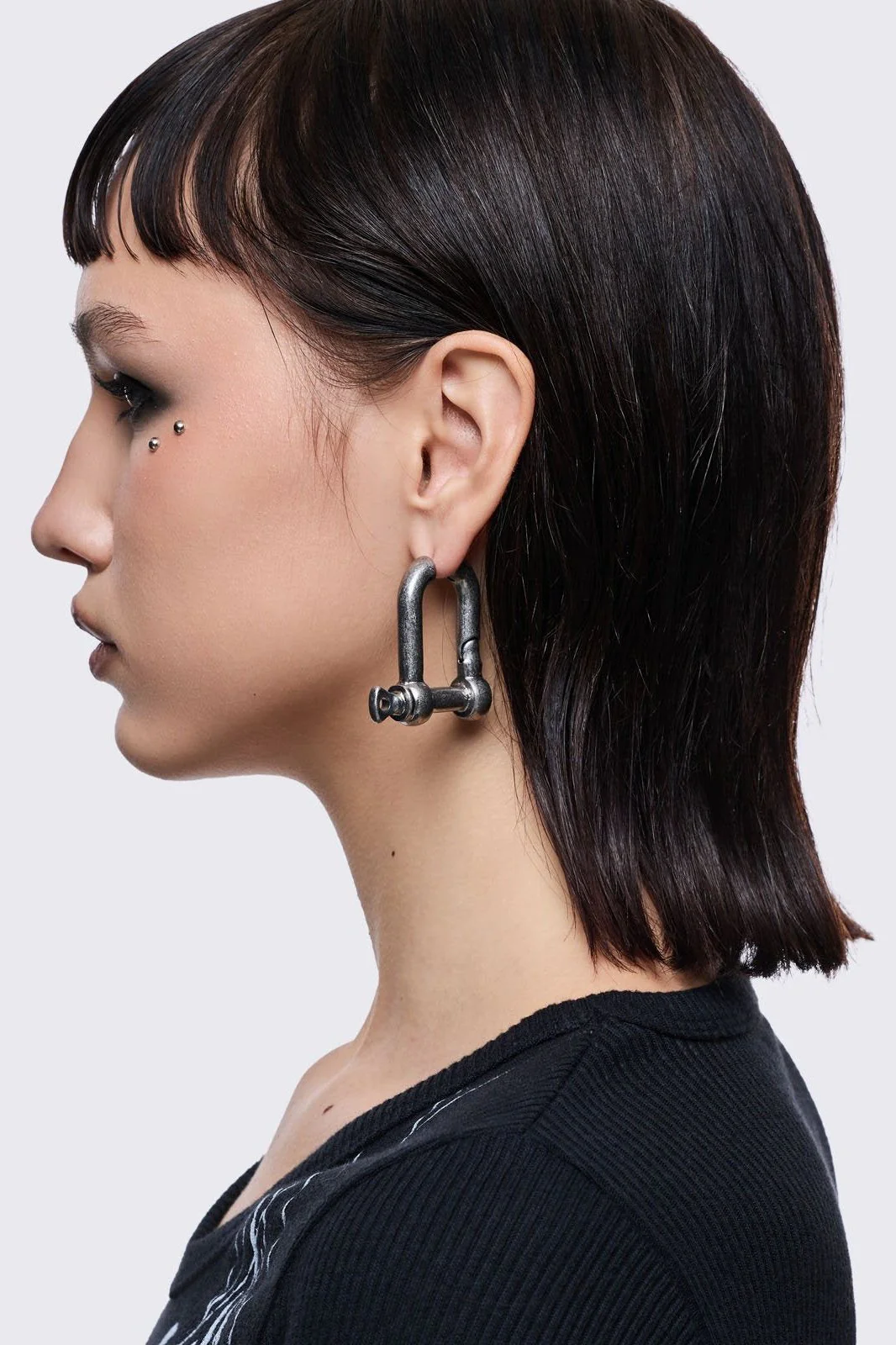 Screwed Earring Set - Image 2